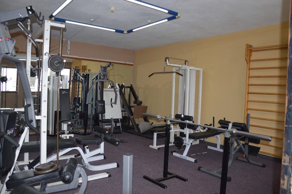 Hotel Hani Zisi Hania Ngoại thất bức ảnh